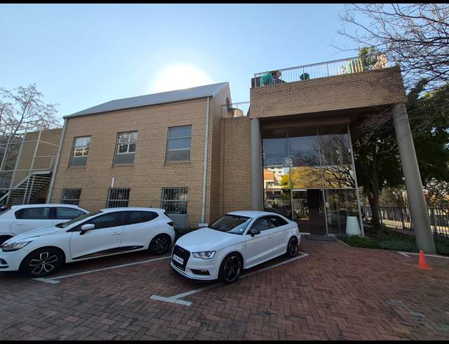 73M² OFFICE TO LET IN RIVONIA